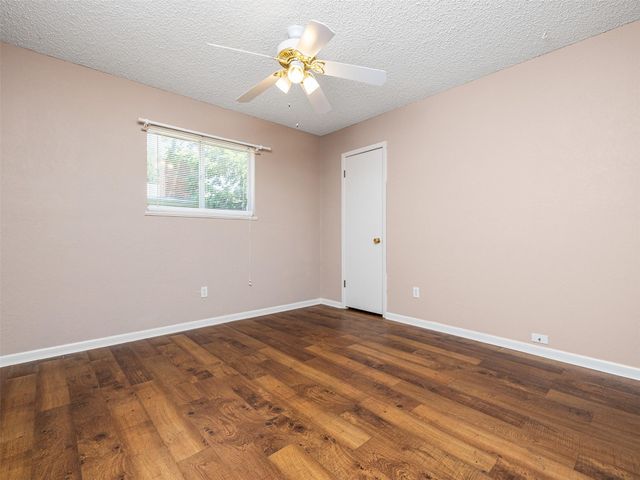 2101 Kent ST, Taylor, TX 76574