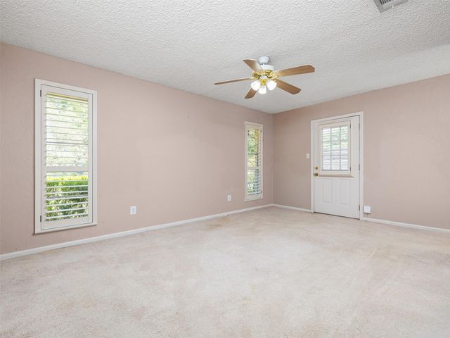 2101 Kent ST, Taylor, TX 76574