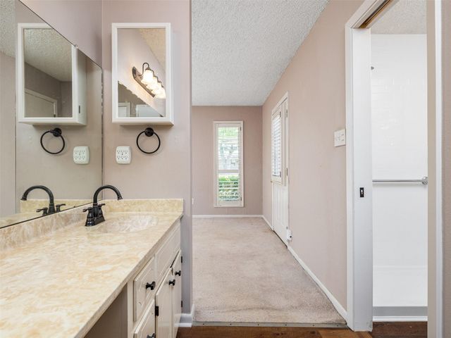 2101 Kent ST, Taylor, TX 76574