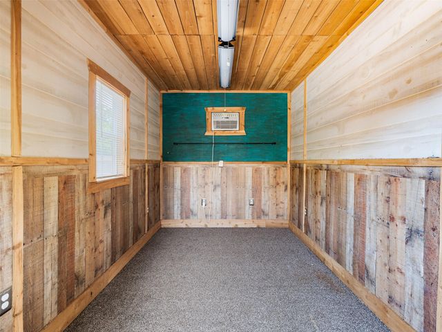 2101 Kent ST, Taylor, TX 76574