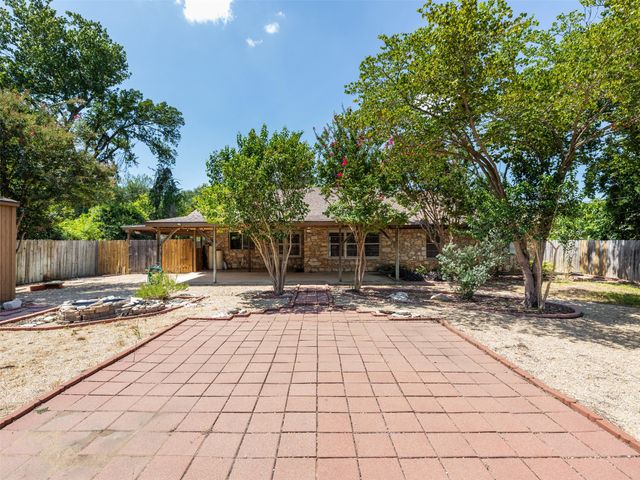 2101 Kent ST, Taylor, TX 76574