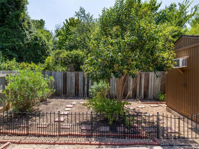 2101 Kent ST, Taylor, TX 76574