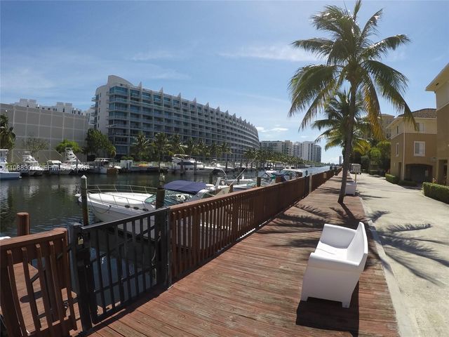 2921 NE 185th St 1202, Aventura, FL 33180