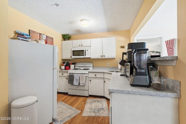306 Schley Avenue, Toms River, NJ 08755