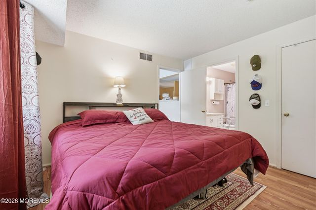306 Schley Avenue, Toms River, NJ 08755