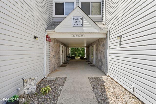 306 Schley Avenue, Toms River, NJ 08755