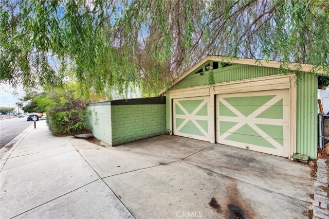 6986 Church Avenue, Highland, CA 92346
