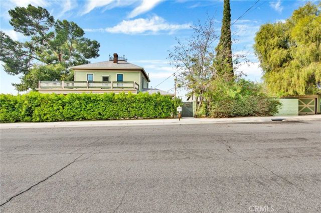 6986 Church Avenue, Highland, CA 92346