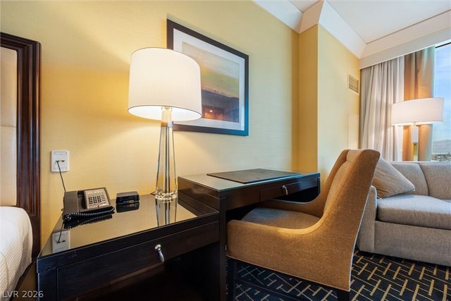 2000 North Fashion Show Drive 2714-2715, Las Vegas, NV 89109