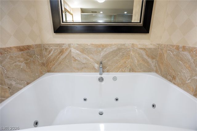 2000 North Fashion Show Drive 2714-2715, Las Vegas, NV 89109