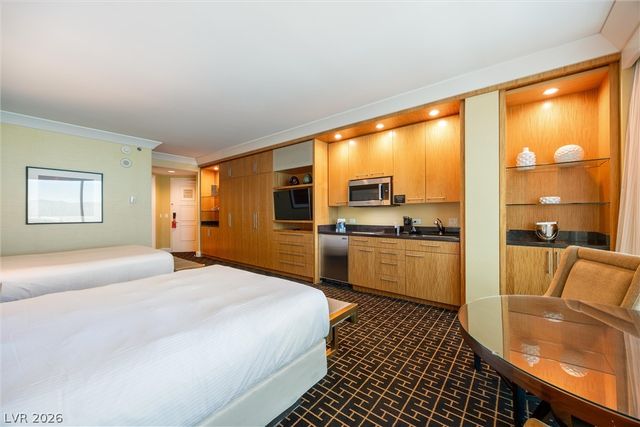 2000 North Fashion Show Drive 2714-2715, Las Vegas, NV 89109