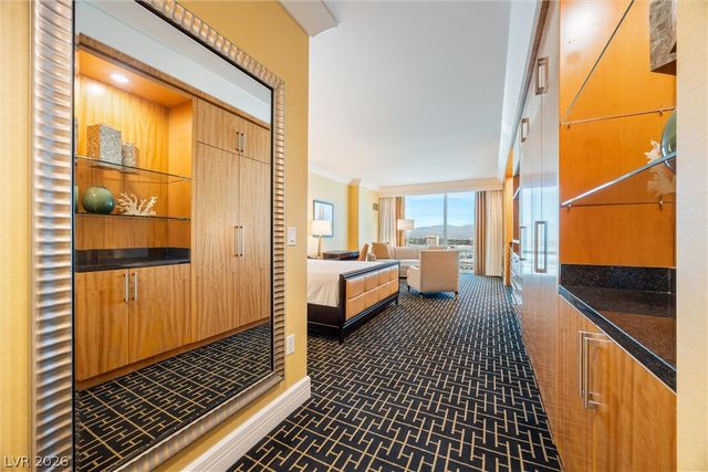 2000 North Fashion Show Drive 2714-2715, Las Vegas, NV 89109