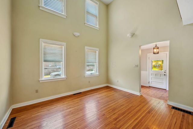 688 S 5th Street, Columbus, OH 43206