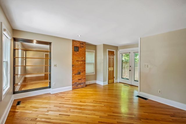 688 S 5th Street, Columbus, OH 43206