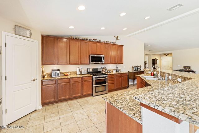 826 Welle Street, Dayton, NV 89403