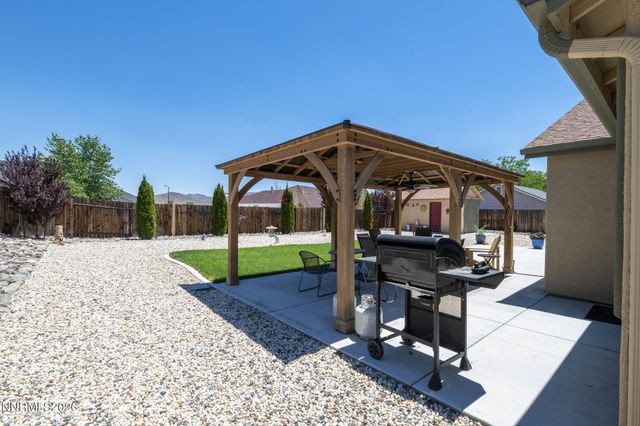 826 Welle Street, Dayton, NV 89403