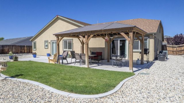 826 Welle Street, Dayton, NV 89403