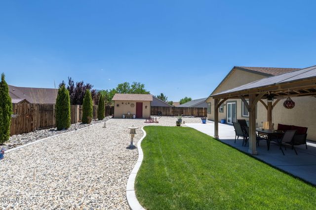 826 Welle Street, Dayton, NV 89403