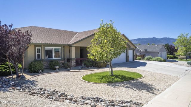 826 Welle Street, Dayton, NV 89403
