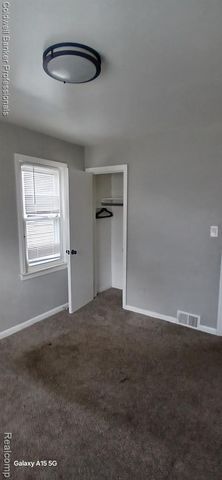 19021 Hazelwood Street, Roseville, MI 48066