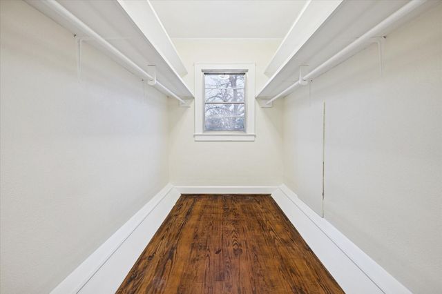 302 E Jackson Street, West Columbia, TX 77486