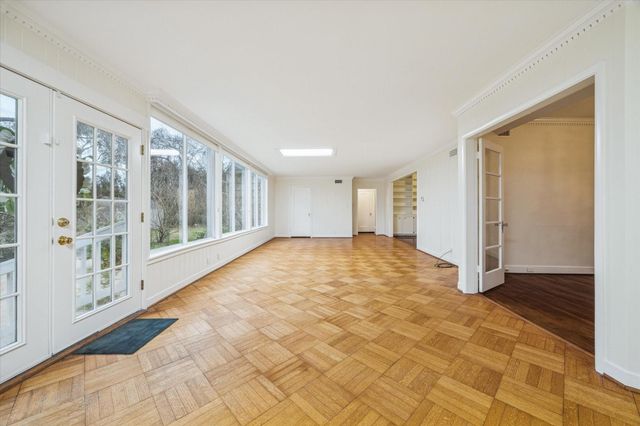 302 E Jackson Street, West Columbia, TX 77486