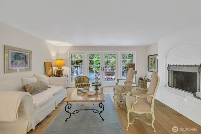 13320 211th Place NE, Woodinville, WA 98077