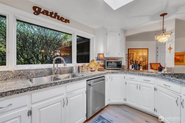 13320 211th Place NE, Woodinville, WA 98077