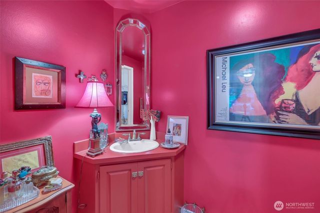 13320 211th Place NE, Woodinville, WA 98077