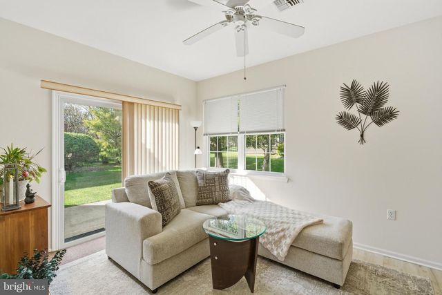 7 RIVER BEND CT, Barnegat, NJ 08005