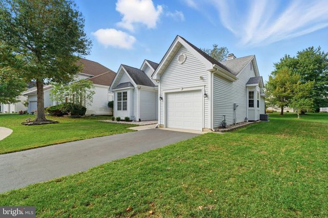 7 RIVER BEND CT, Barnegat, NJ 08005