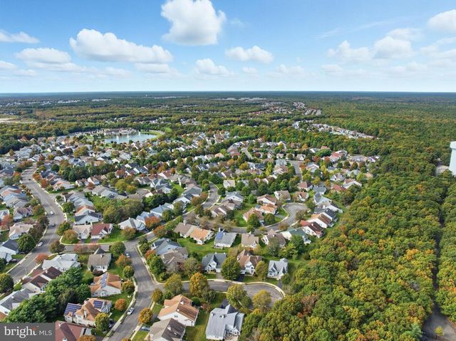 7 RIVER BEND CT, Barnegat, NJ 08005