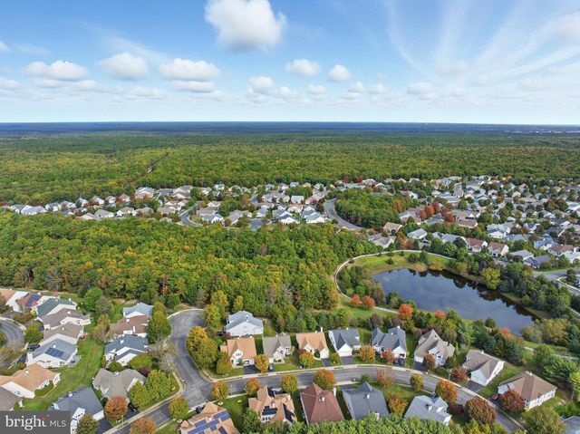 7 RIVER BEND CT, Barnegat, NJ 08005