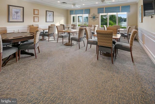 7 RIVER BEND CT, Barnegat, NJ 08005