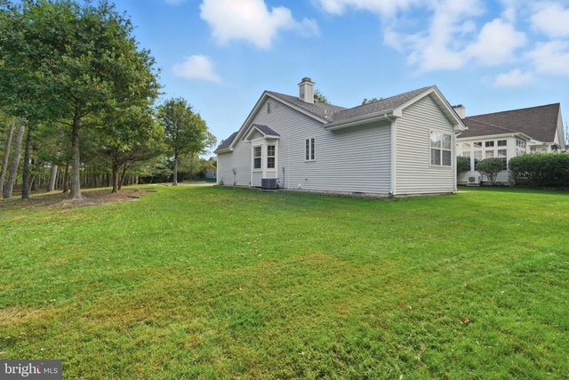 7 RIVER BEND CT, Barnegat, NJ 08005