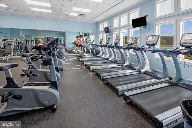 7 RIVER BEND CT, Barnegat, NJ 08005