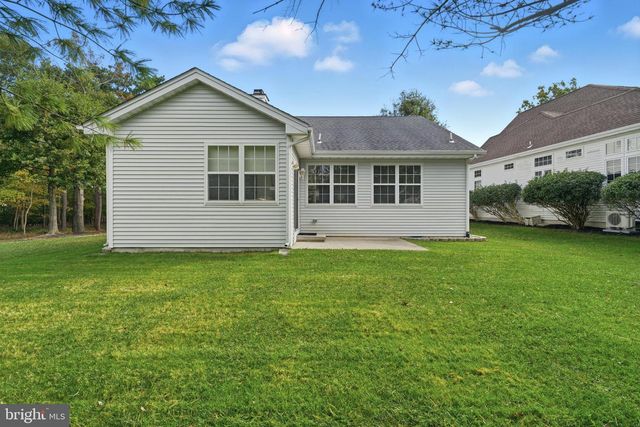 7 RIVER BEND CT, Barnegat, NJ 08005