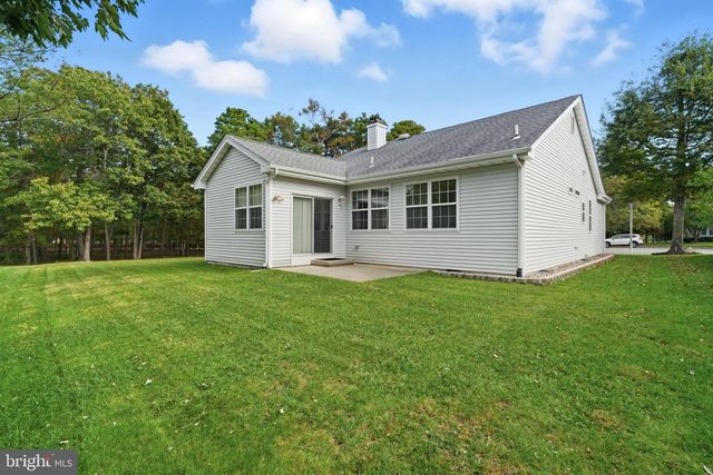 7 RIVER BEND CT, Barnegat, NJ 08005