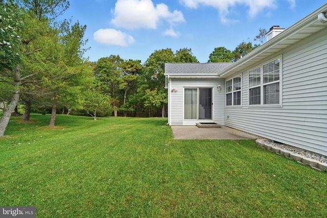 7 RIVER BEND CT, Barnegat, NJ 08005