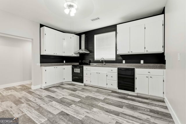 1966 Owens Road, Woodbury, GA 30293