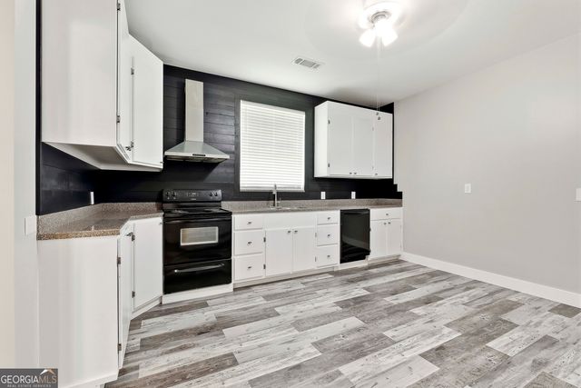 1966 Owens Road, Woodbury, GA 30293