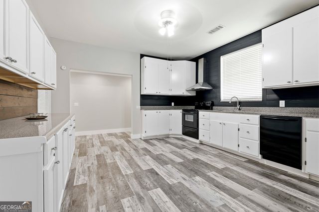 1966 Owens Road, Woodbury, GA 30293