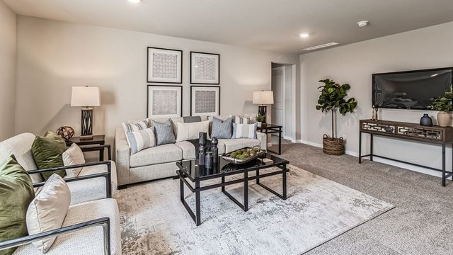 701 E Saber Place, Indianola, IA 50125