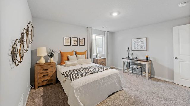 701 E Saber Place, Indianola, IA 50125