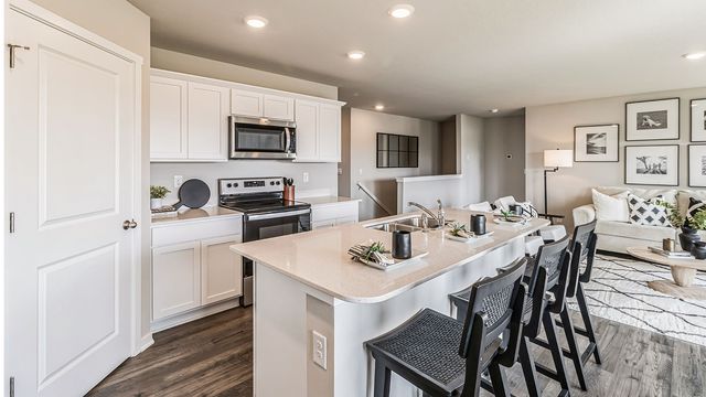 701 E Saber Place, Indianola, IA 50125