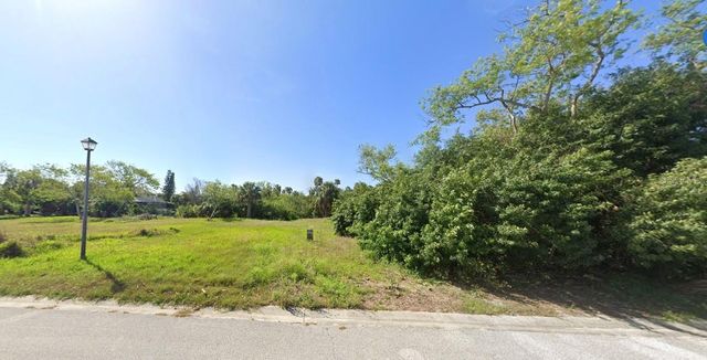 5804 SEABREEZE DRIVE, Port Richey, FL 34668