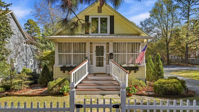 745 N May Street, Southern Pines, NC 28387