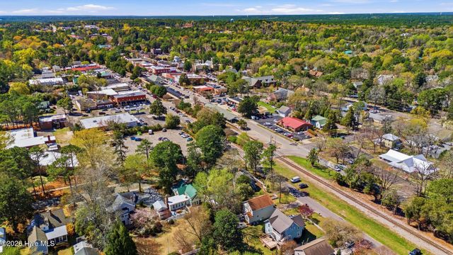 745 N May Street, Southern Pines, NC 28387