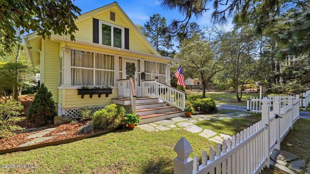 745 N May Street, Southern Pines, NC 28387