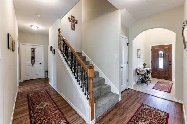 14 Wildwood Lake Dr, Huntsville, TX 77340